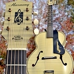 Harmony Archtone vintage archtop acoustic guitar, 1964. Classic styling, fantastic condition