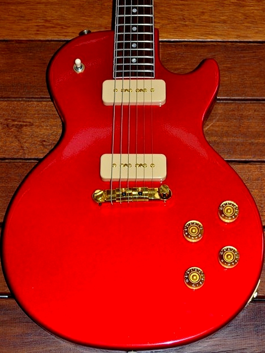 Custom Shop built for a Gibson staff member - there ain't no others!