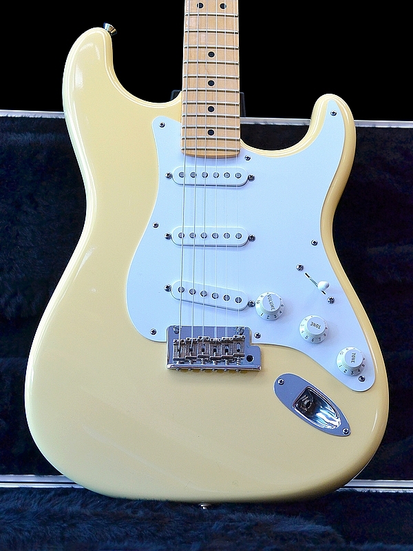 Fender limited edition Nitro Strat, 2010 - Vintage White