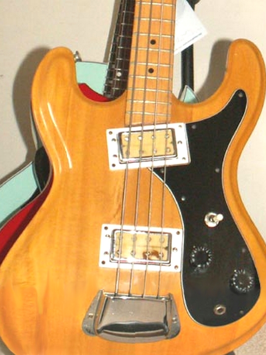 Univox Hi-Flier bass, 1970s. Mosrite-style. Made in Japan