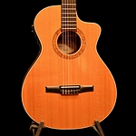 Taylor NS32CE, Nylon String acoustic-electric
