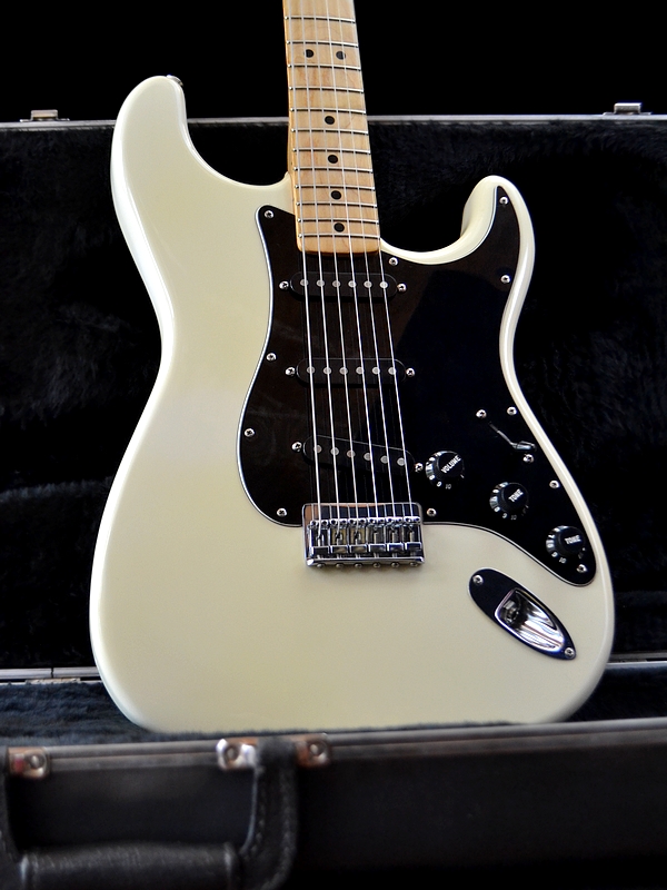 Fender Stratocaster - hardtail model, 1980. Olympic White