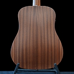 That really is a gorgeous Mahogany back!