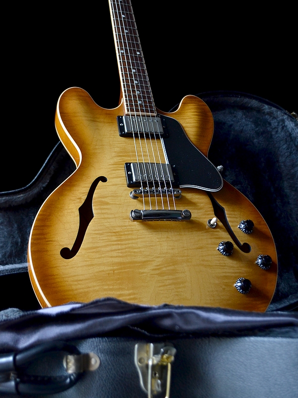 Gibson ES-335 – Honeyburst