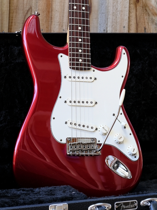 Fender American Standard Stratocaster, 2011 – Candy Apple Red - NEAR MINT