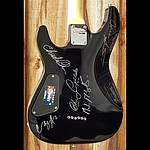 Schecter Omen 6, SIGNED BY THE DIVINYLS